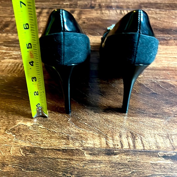 Guess Open Toe High Heels - Picture 5 of 9